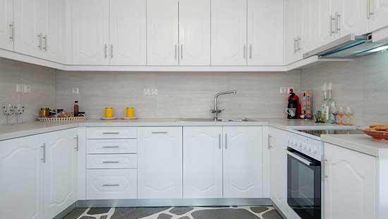 Πλήρως εξοπλισμένη κουζίνα