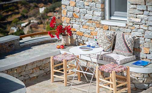 Μικρό καθιστικό σε εξωτερικό χώρο